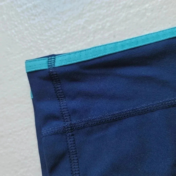 Adidas Climate Women's Medium Yoga Pants Blue Navy Three Stripes Crop Stretch M - Picture 8 of 11